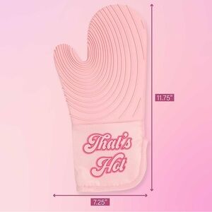 Paris Hilton Pink Oven Mitt